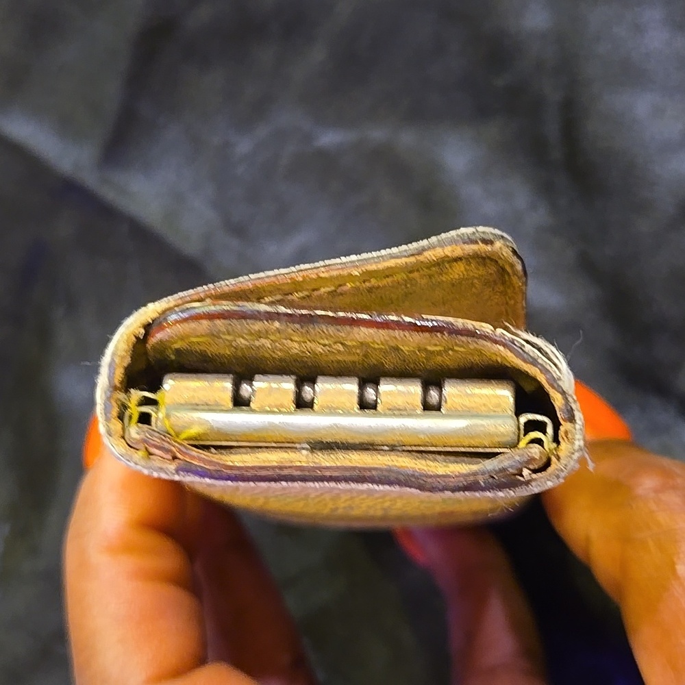 Louis Vuitton multicolor Keyholder - Picture 6 of 7